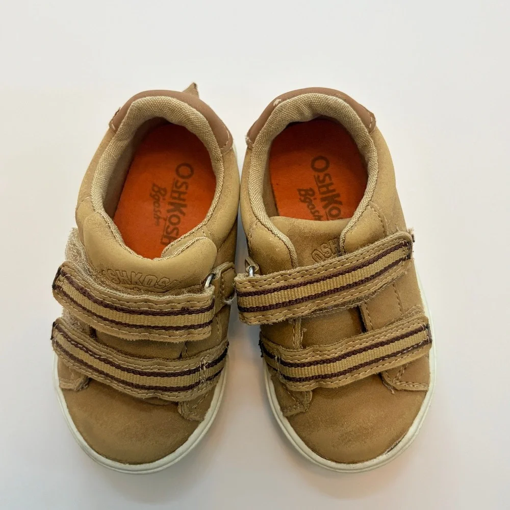 OshKosh Apollo B-01 Tan Hook and Loop Sneakers Size 5 Baby Toddler Casual Shoes